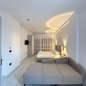Maison Albania