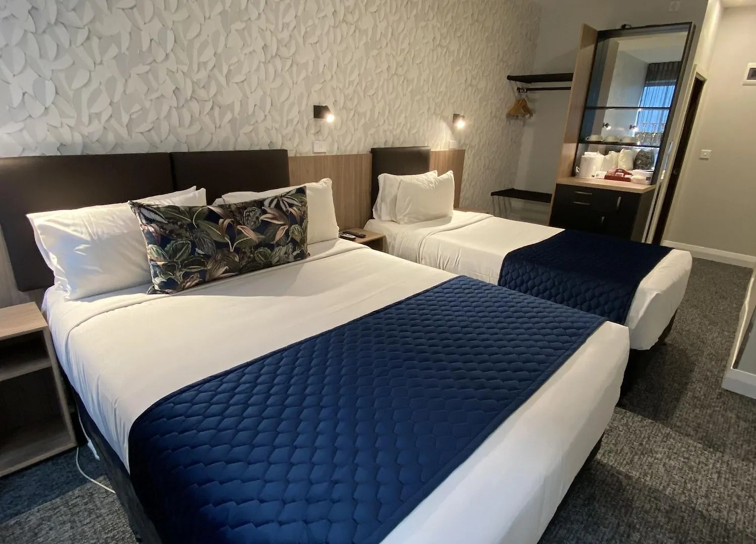 Trinity Hotel Wellington 3*,